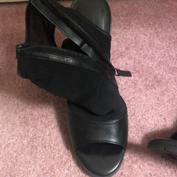 Zara mesh heel sz 8 (cut small more like 7) - Picture 2 of 5